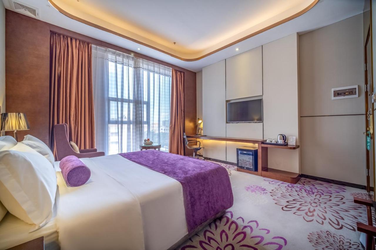 Relteem Hotel Чжуншань Экстерьер фото
