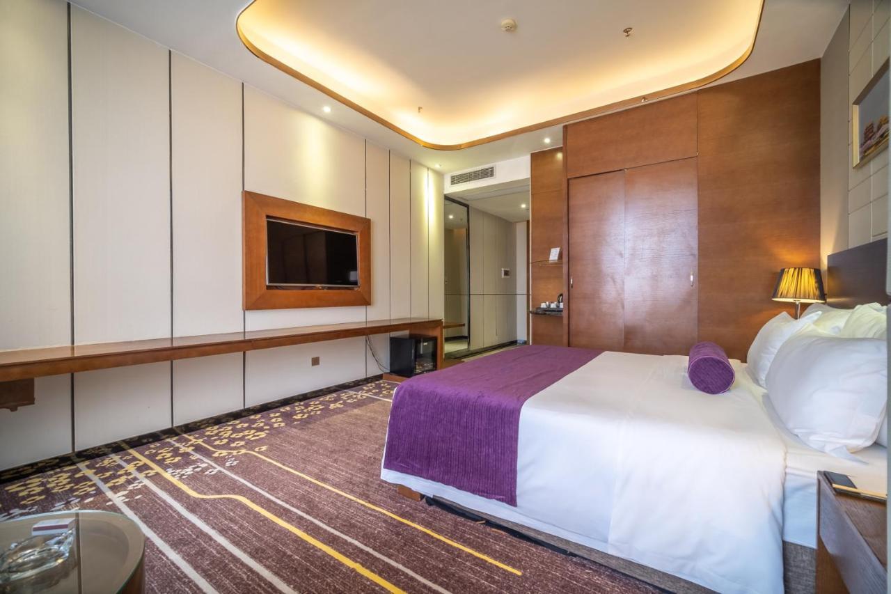 Relteem Hotel Чжуншань Экстерьер фото