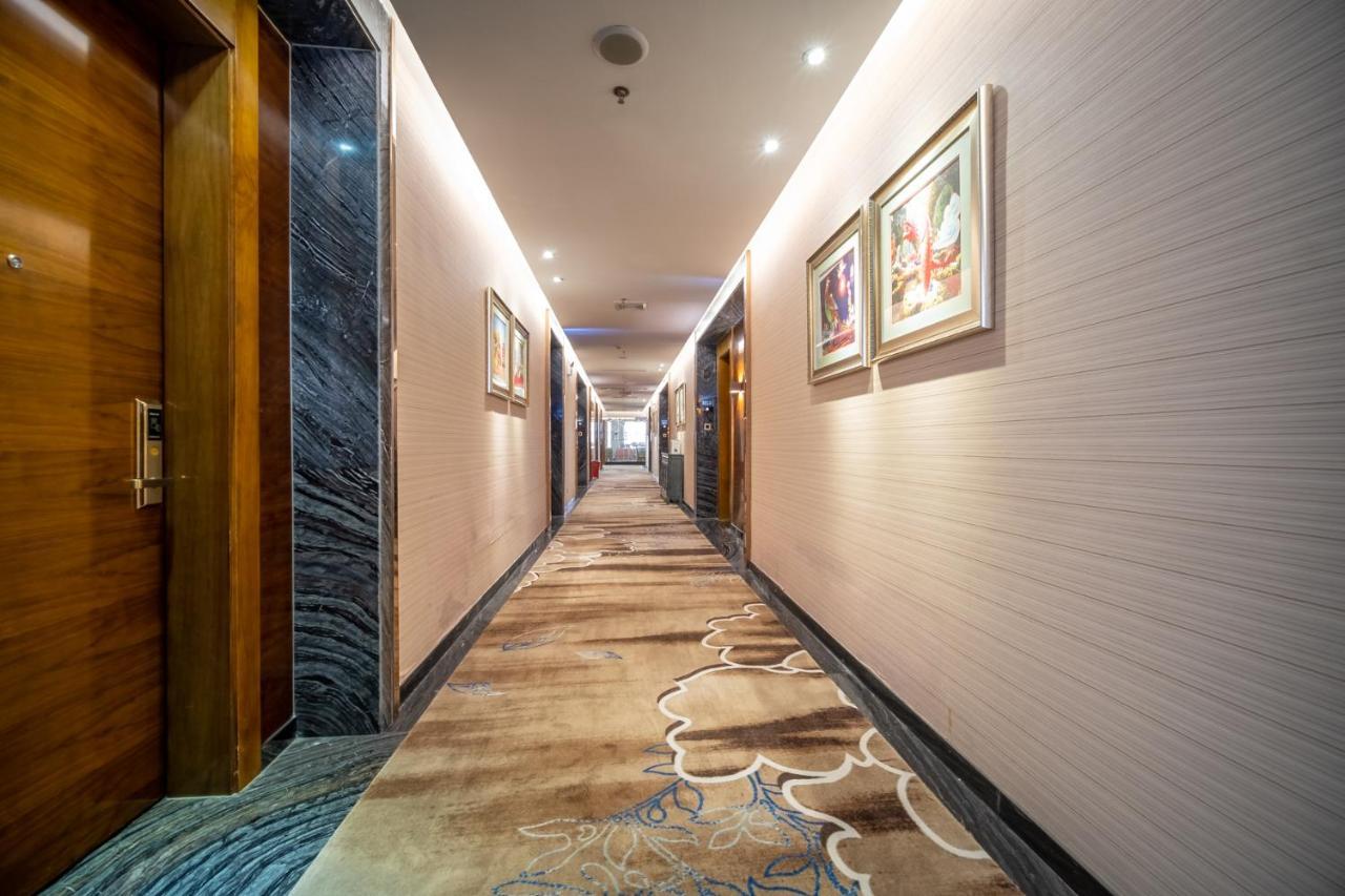Relteem Hotel Чжуншань Экстерьер фото