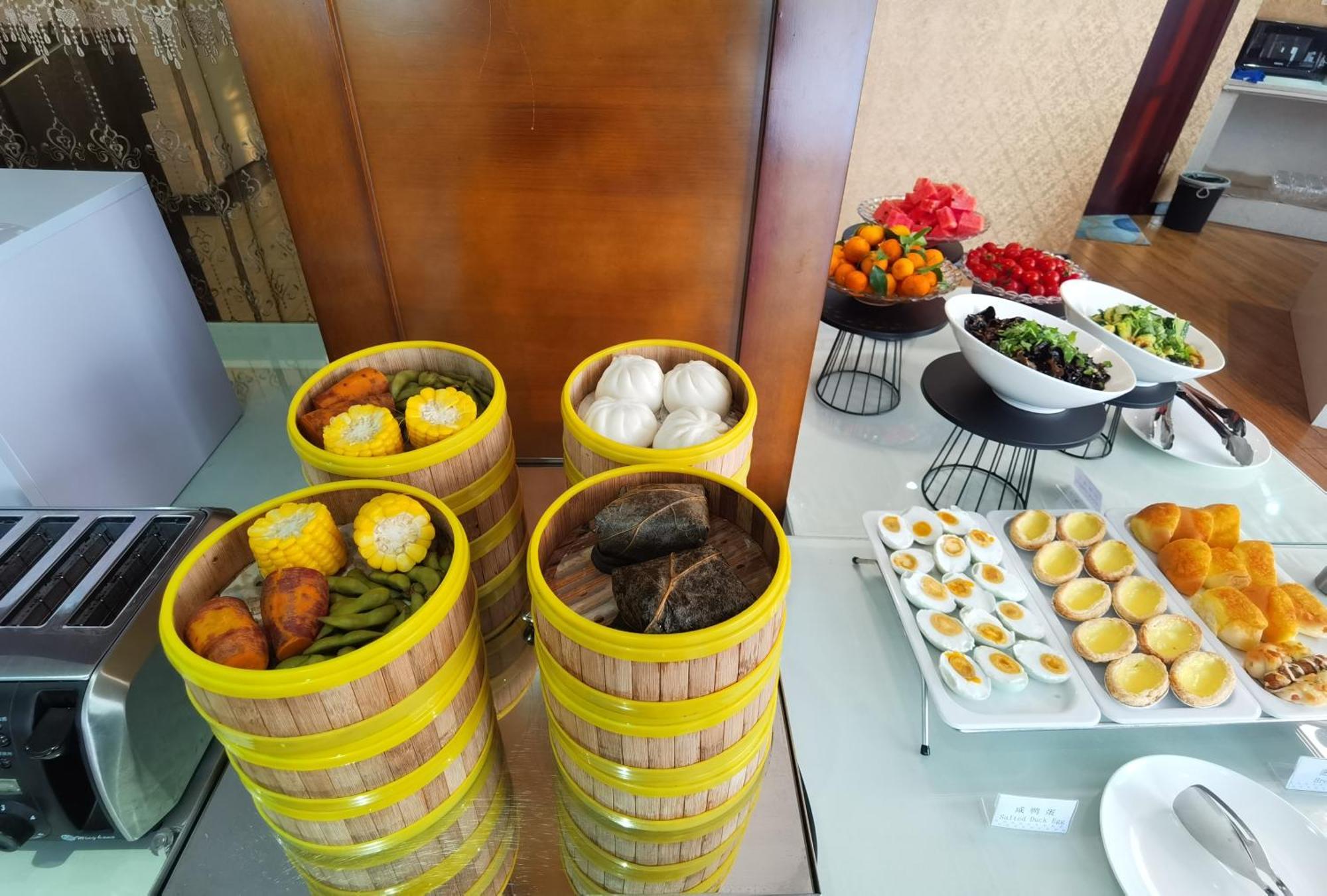 Relteem Hotel Чжуншань Экстерьер фото